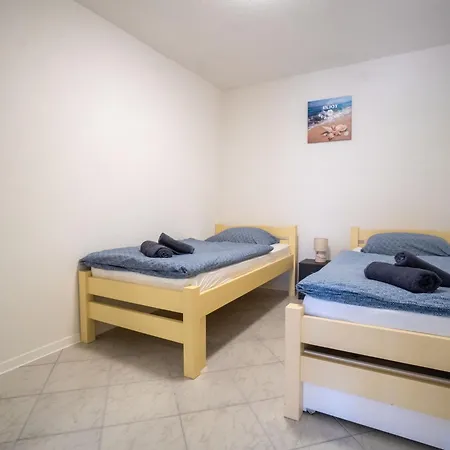 Skundric 1 By Interhome Appartement *