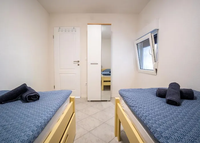 Skundric 1 By Interhome *