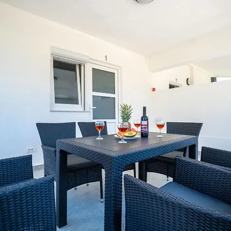 Apartamento Skundric 1 By Interhome Vir