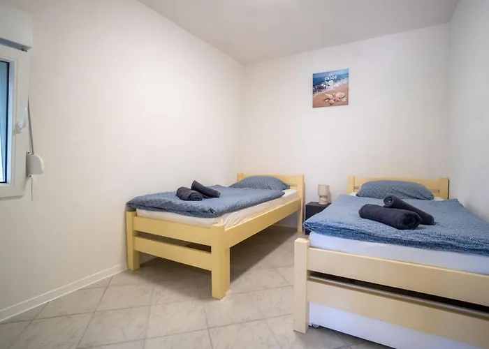 Skundric 1 By Interhome Apartamento *